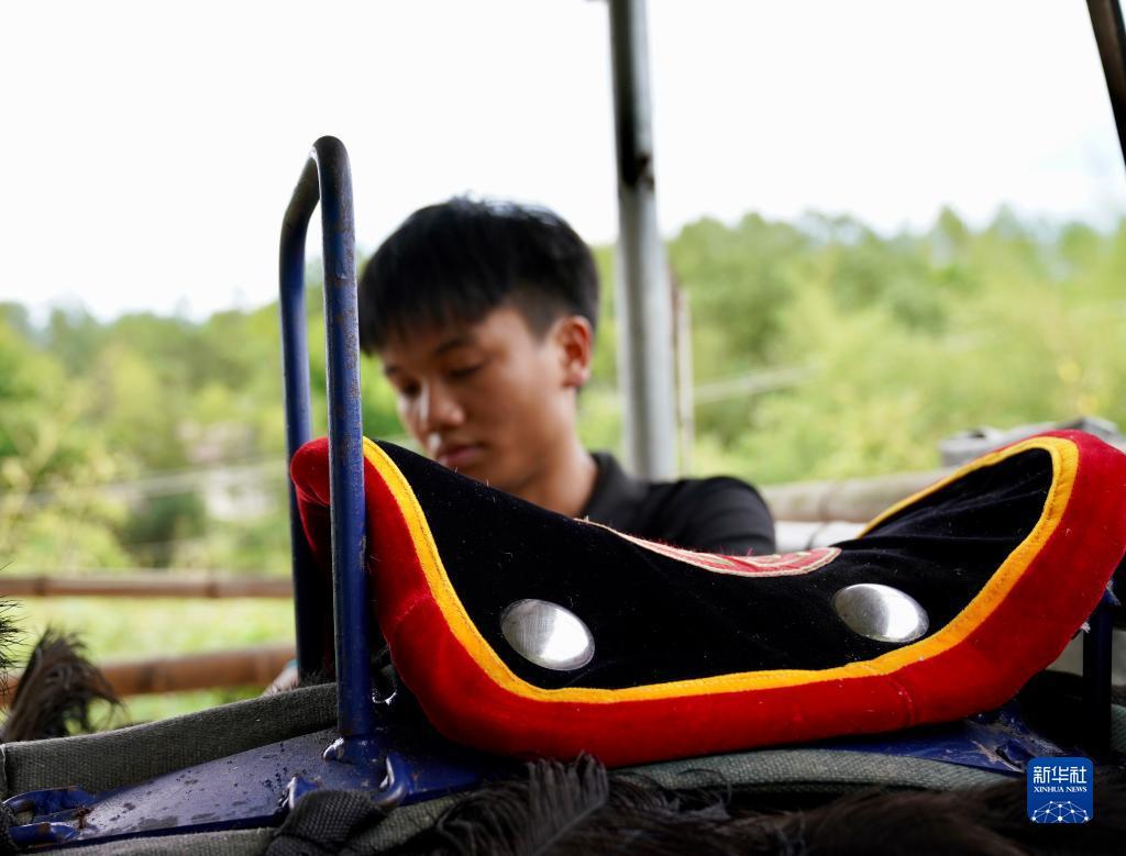 至尊炸金花下载